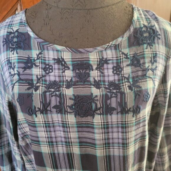 Talbots Plaid Scalloped Trim Floral Embroidered Top Blouse Size S Blue Purple - Picture 2 of 8